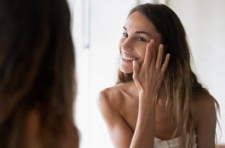 Skincare, qual è l’ordine corretto con cui applicare i prodotti viso?