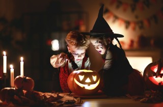 Caccia al tesoro notturna per Halloween: i biglietti, gli indovinelli, gli scherzi