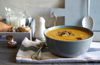 La ricetta della zuppa di funghi e patate