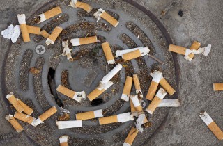 6 buoni motivi per non gettare più le sigarette in strada