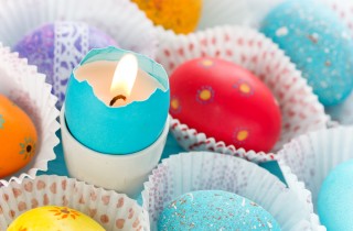 Tavola di Pasqua: come fare le candele con i gusci delle uova 