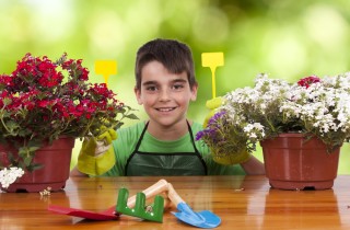 Attrezzi da giardino: gli indispensabili per i bambini