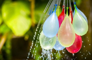 4 attività per bambini con l'acqua per rinfrescarsi d’estate