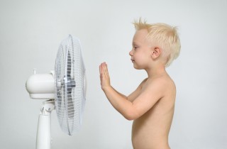 Colpo di calore: sintomi e rimedi per adulti e bambini