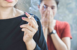 Fumo passivo, sintomi e rischi
