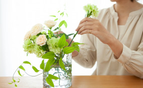 come disporre fiori recisi nei vasi, come mettere fiori recisi vasi