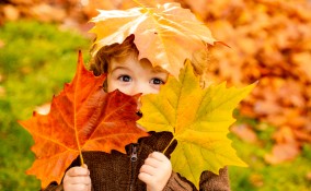 bambini in autunno
