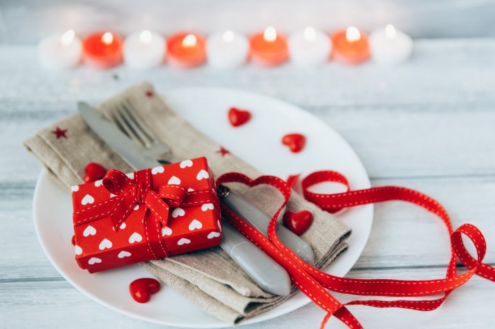 San Valentino a tavola: la mise en place perfetta per una cena romantica
