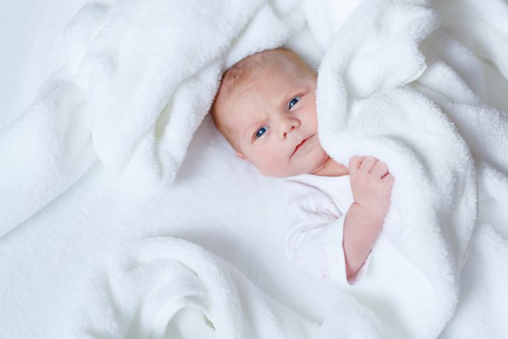 Come pulire le orecchie di un neonato in modo delicato