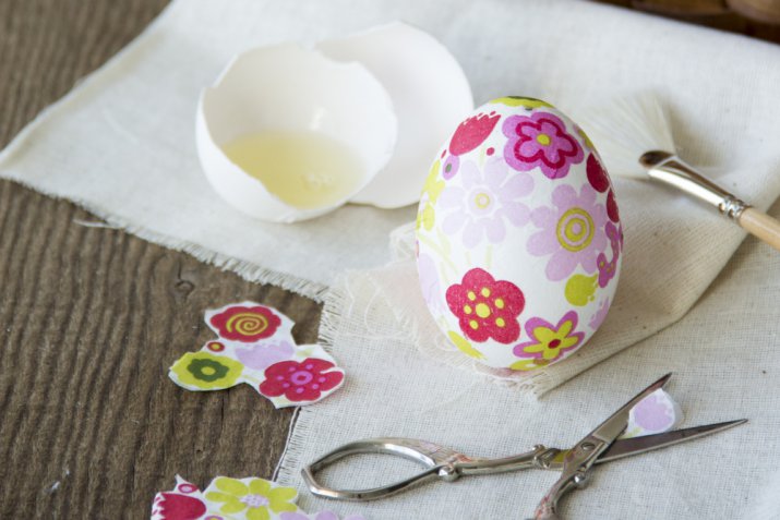 Come decorare le uova di Pasqua con il decoupage