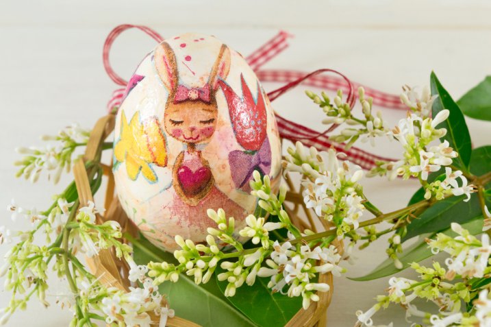Uova di Pasqua: le decorazioni di decoupage più originali da copiare