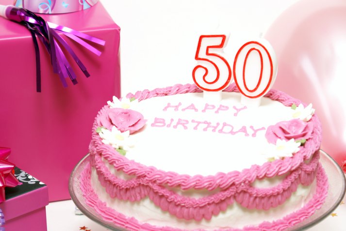 Torte di compleanno per i 50 anni, 5 decorazioni in pasta di zucchero