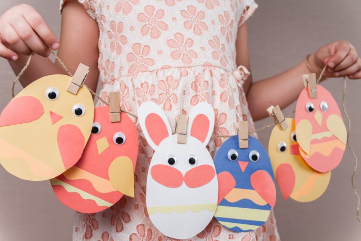 Lavoretti di Pasqua con la carta da fare con i bambini