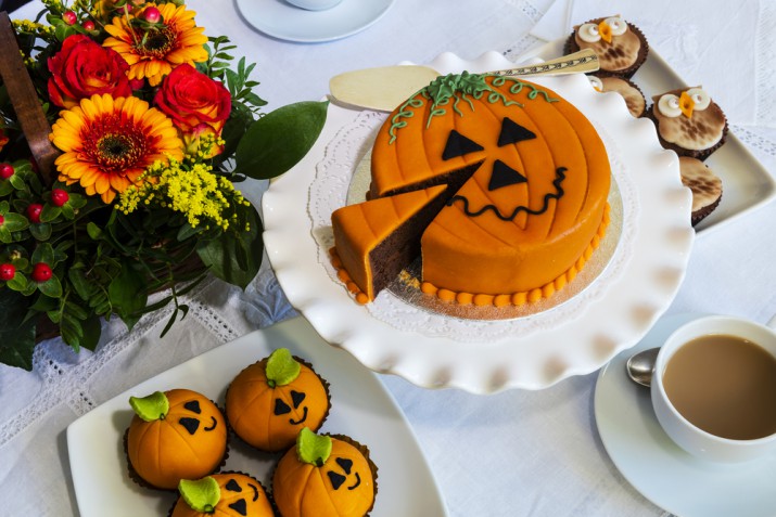 Decorazioni torte Halloween fai da te, 9 idee