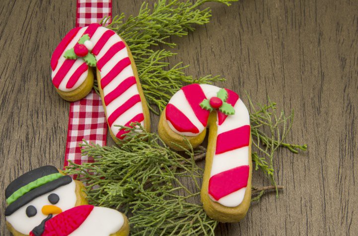 Decorazioni natalizie in pasta di zucchero: le ispirazioni più belle per il tuo cake design