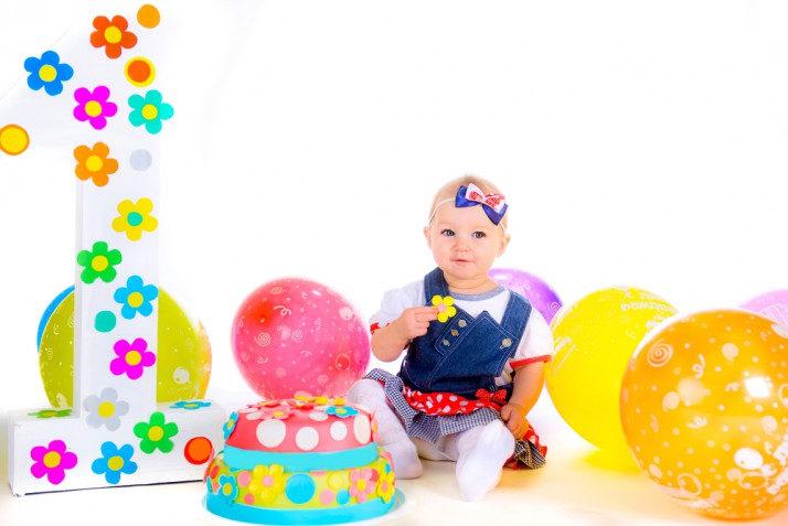 Torta primo compleanno bimba con la pasta di zucchero: 9 decorazioni adorabili