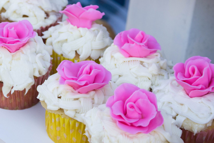 Cupcake per San Valentino decorati con panna: 7 idee per le decorazioni