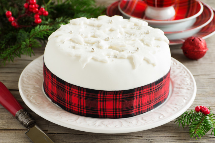 Torte natalizie decorate con pasta di zucchero: 7 idee