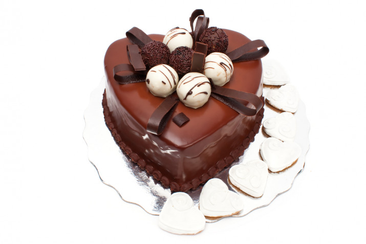 Torte San Valentino decorate con il cioccolato: 7 idee per le decorazioni