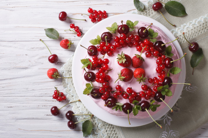 Torte decorate con le ciliegie: 9 idee per le decorazioni