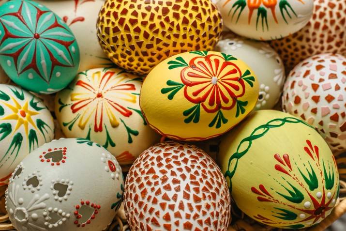 Come decorare i gusci delle uova per Pasqua: 7 idee fai da te