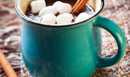 Classica e rivisitata: tante idee per fare in casa la cioccolata calda
