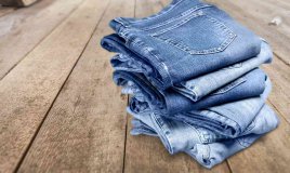come evitare lo scolorimento dei jeans