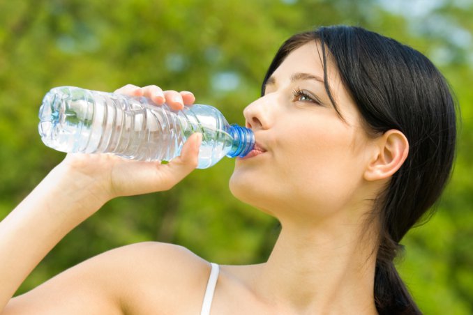 acqua salute benessere  donna