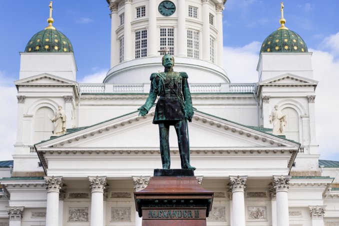 Helsinki Finlandia statua piazza del Senato