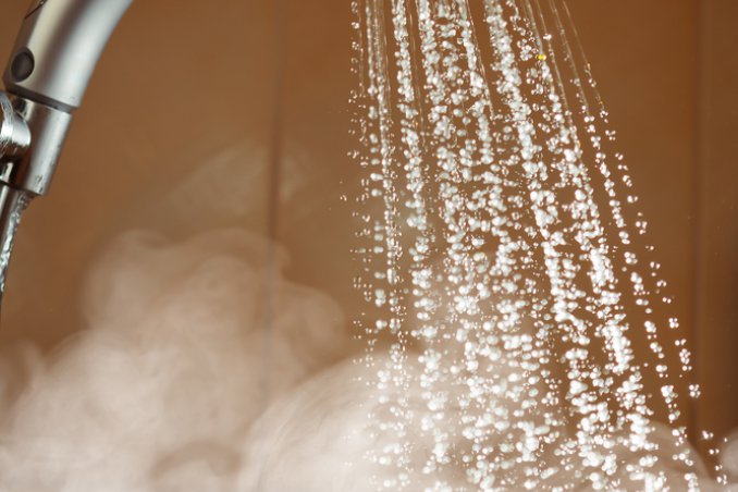 come pulire il soffione della doccia