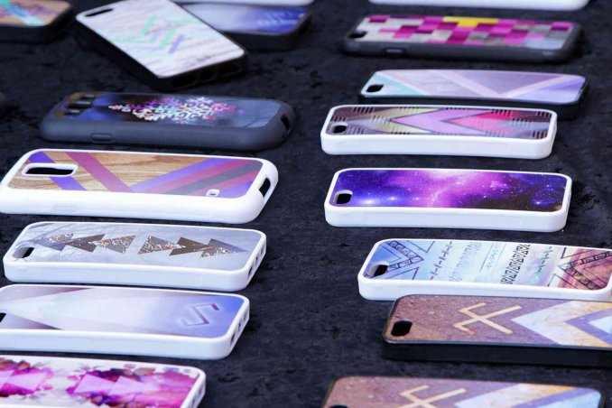 Come Personalizzare Una Cover Per Cellulare Fai Da Te Donnad