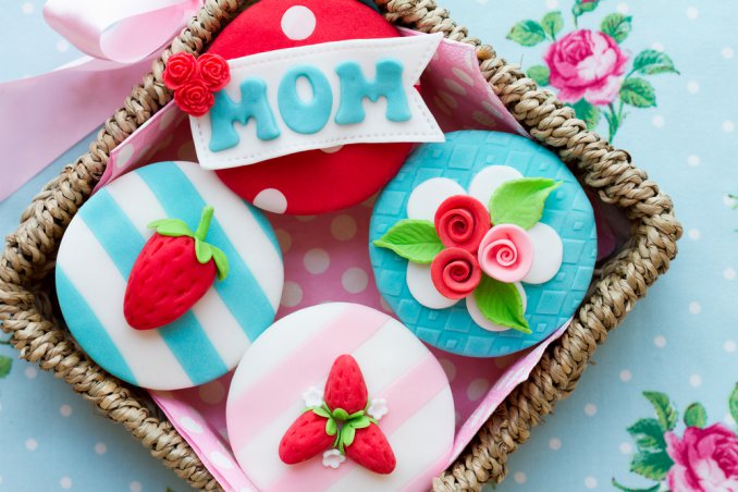 cake design festa della mamma, cupcake festa della mamma, festa della mamma 2017