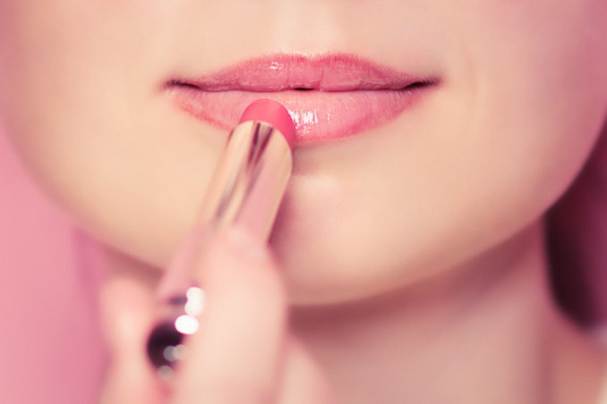 Make Up Labbra Sottili Il Rossetto Da Scegliere Per Un Effetto Volume Donnad