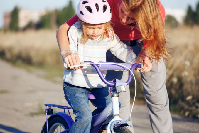 insegnare bimbi andare bici