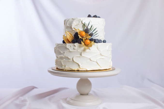 torte matrimonio decorate panna, torte nuziali decorate panna, torte matrimonio panna 