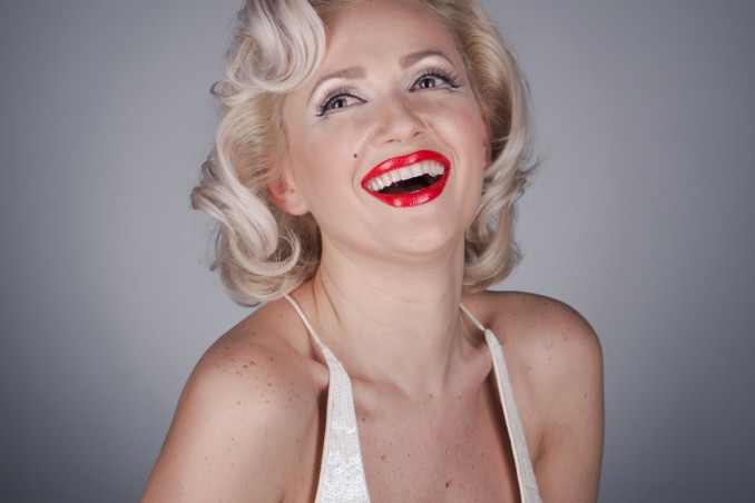 Pettinature Anni 50 Il Look Alla Marilyn Spiegato Col Video Tutorial Donnad