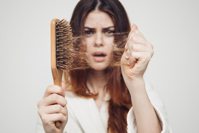 Pulire spazzola capelli